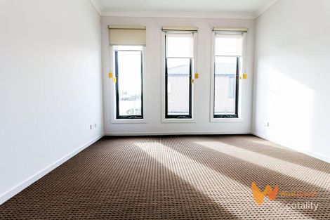 Property photo of 15/1 Mountainview Boulevard Cranbourne North VIC 3977
