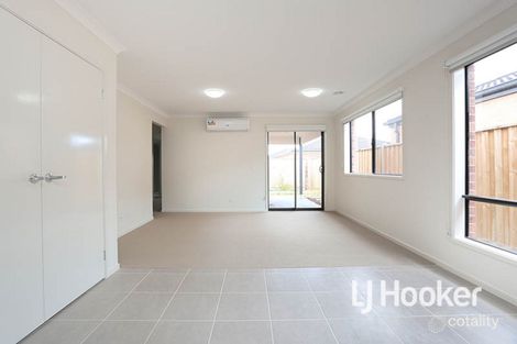 Property photo of 10 Neon Street Point Cook VIC 3030