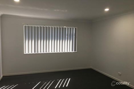 Property photo of 16 Kerry O'Brien Street Collingwood Park QLD 4301