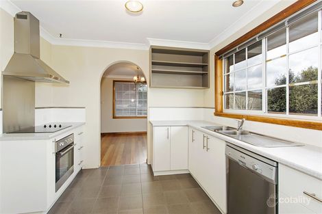 Property photo of 8 Bonnard Court Newnham TAS 7248