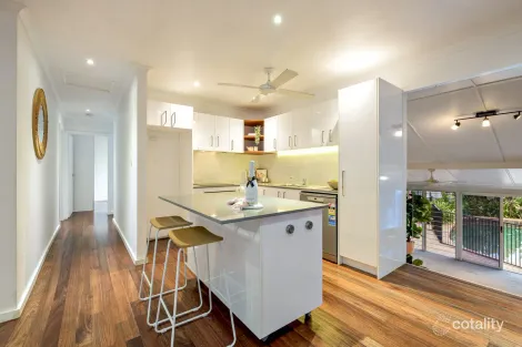Property photo of 67 Hillview Crescent Whitfield QLD 4870