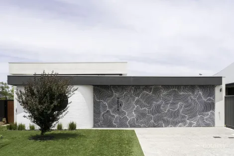 10 Coachwood Ave, Treeby, WA 6164