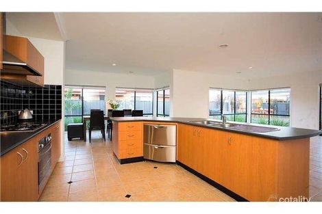 Property photo of 33 Ravello Circuit Point Cook VIC 3030