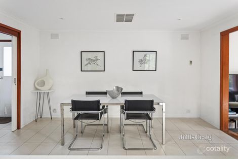 Property photo of 10 Peppermint Grove Eltham VIC 3095