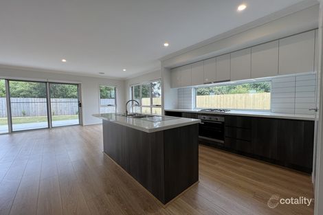 Property photo of 13 Sinclair Circuit Winchelsea VIC 3241