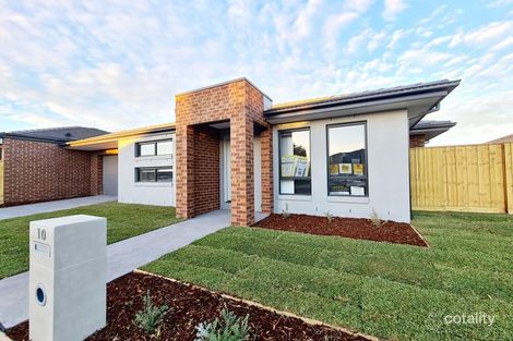 10 Strawberry Rd, Manor Lakes, VIC 3024