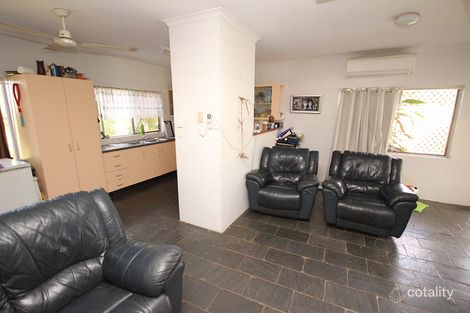 Property photo of 20 Bounty Close Bentley Park QLD 4869