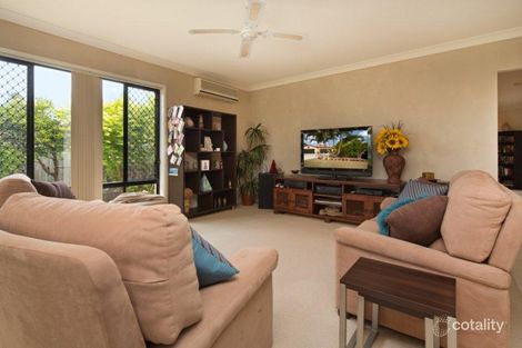 Property photo of 2/3 Davebill Court Labrador QLD 4215