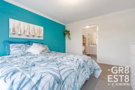 Property photo of 15 Hermes Avenue Cranbourne West VIC 3977