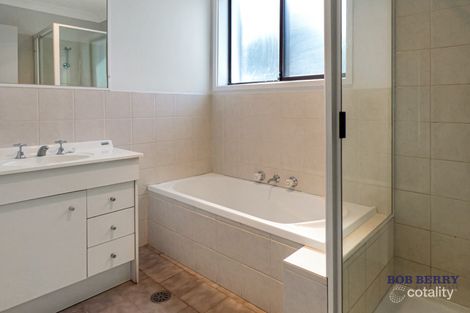 Property photo of 43 Potter Close Dubbo NSW 2830