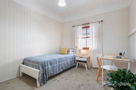 Property photo of 17 Southerden Street Sandgate QLD 4017