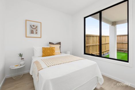 Property photo of 7 Ivory Road Donnybrook VIC 3064