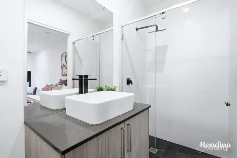 Property photo of 8/146 Cooper Street Essendon VIC 3040