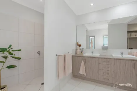 Property photo of 18 Dalray Drive Raceview QLD 4305