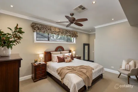 Property photo of 16 Jacaranda Avenue Blaxland NSW 2774