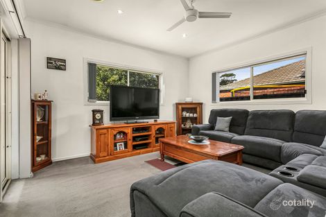 Property photo of 17 Earlston Place Craigieburn VIC 3064