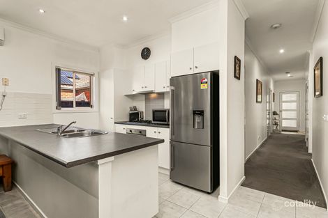 Property photo of 17 Earlston Place Craigieburn VIC 3064