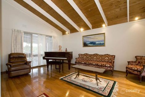 Property photo of 11 Gairlock Court Doncaster VIC 3108