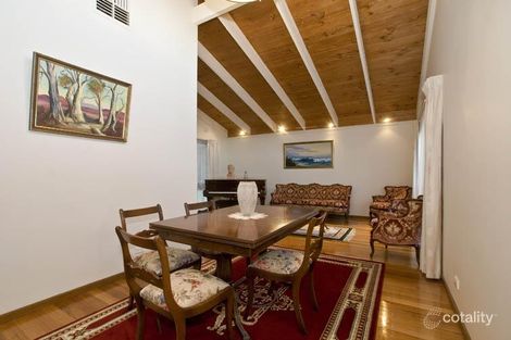 Property photo of 11 Gairlock Court Doncaster VIC 3108