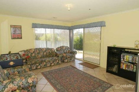 Property photo of 2 Hillrise Crescent Chirnside Park VIC 3116