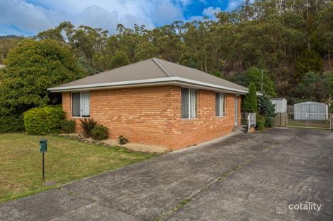 8 Godfrey Rd, Claremont, TAS 7011