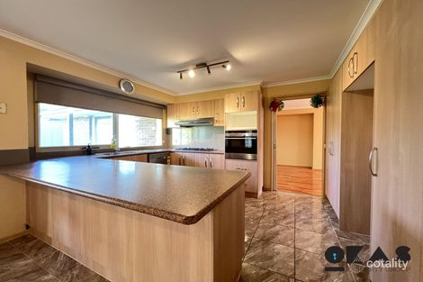 Property photo of 12 Gooch Close Sydenham VIC 3037