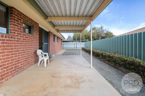 Property photo of 2/7 Travers Street Wagga Wagga NSW 2650