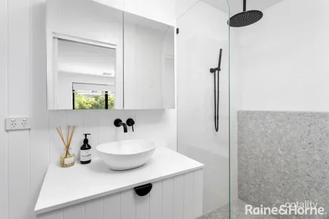 Property photo of 48 Surfleet Place Kiama NSW 2533