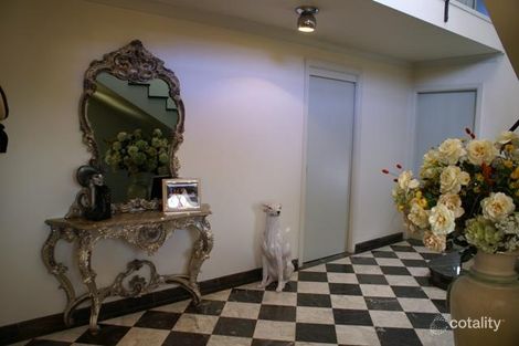 Property photo of 6 Yaraan Place Orange NSW 2800