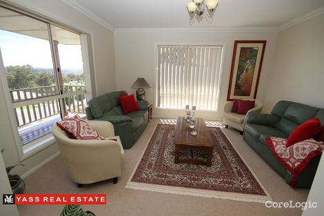 Property photo of 18 Hatton Drive Yass NSW 2582