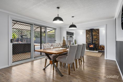 Property photo of 44 Donalbain Circuit Rosemeadow NSW 2560