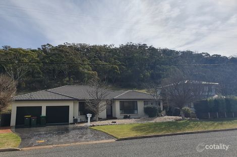 107 Foxlow St, Captains Flat, NSW 2623