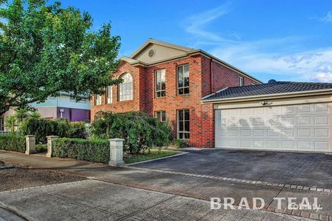 Property photo of 6 Cotteridge Place Caroline Springs VIC 3023