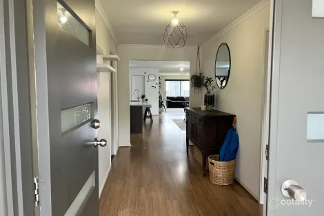 Property photo of 2/8 Main Street Lobethal SA 5241