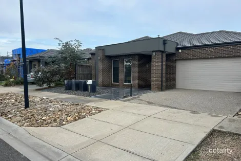 566 Hume Dr, Fraser Rise, VIC 3336