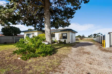 70 Roadknight St, Lakes Entrance, VIC 3909