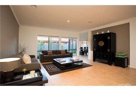 Property photo of 33 Ravello Circuit Point Cook VIC 3030