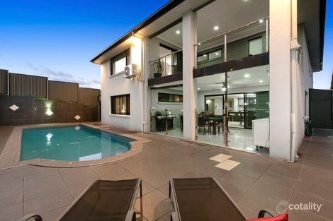 Property photo of 17 Staveley Close Sinnamon Park QLD 4073