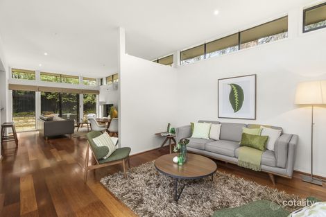 Property photo of 2/15 Boronia Grove Doncaster East VIC 3109