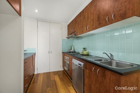 Property photo of 2/15 Boronia Grove Doncaster East VIC 3109