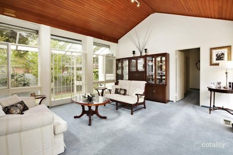 Property photo of 2/298 Cotham Road Kew VIC 3101