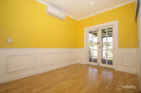 Property photo of 6 Amherst Road Swan View WA 6056