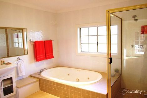 Property photo of 5 Bill Marshall Drive Orange NSW 2800
