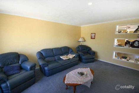 Property photo of 3 Fetlock Lane Cranbourne East VIC 3977