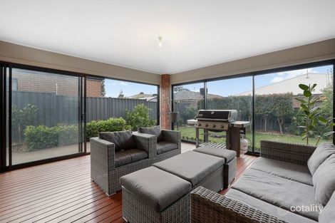 Property photo of 5 Kinglake Drive Manor Lakes VIC 3024