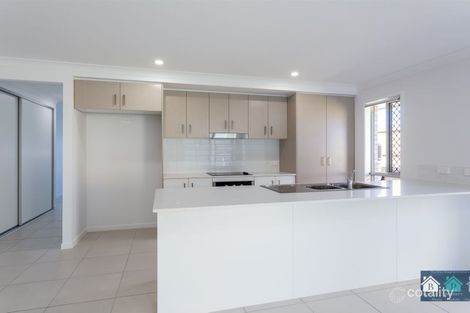 Property photo of 39 Jonas Circuit Holmview QLD 4207