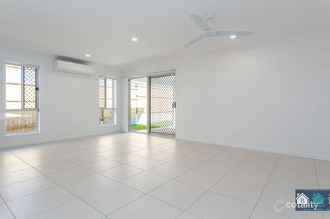 Property photo of 39 Jonas Circuit Holmview QLD 4207