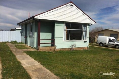 4b Queen St, Harden, NSW 2587