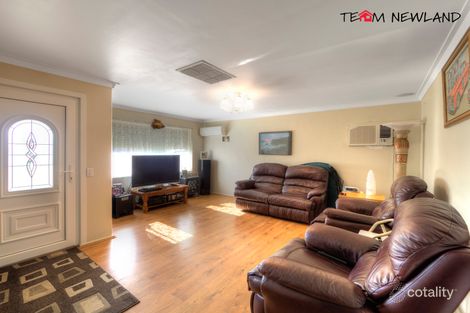 6 Lomatia Way, Forrestfield, WA 6058