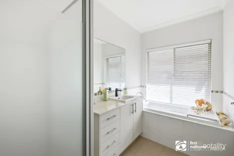 Property photo of 674 Eynesbury Road Eynesbury VIC 3338